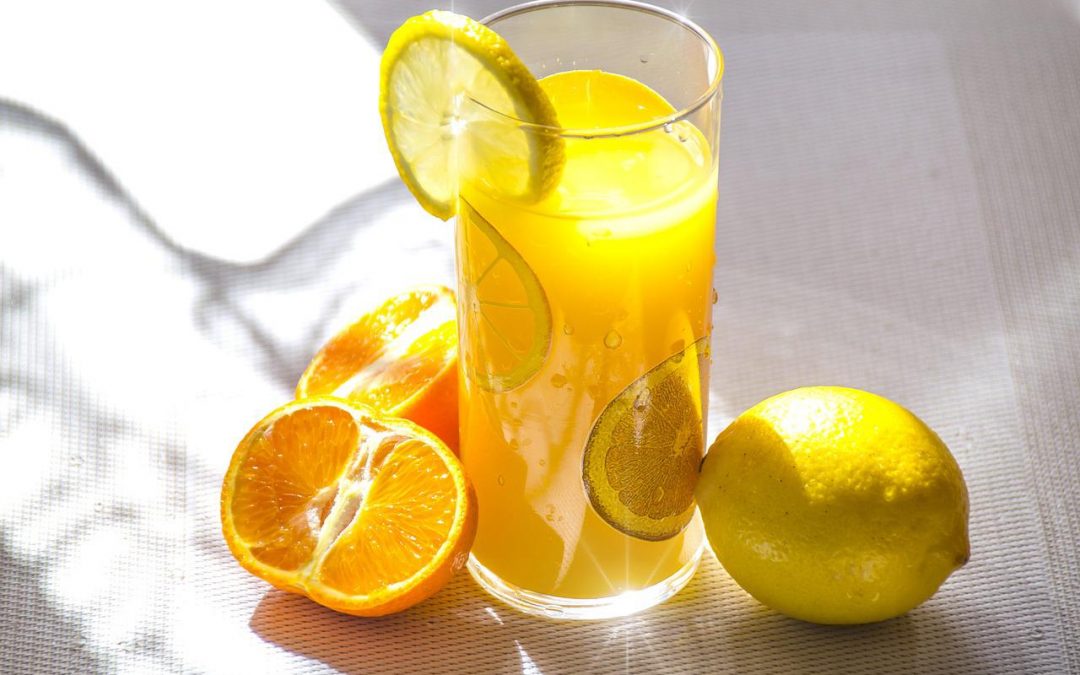 Avantages de boire de l’eau citronnee.